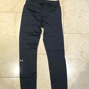 Under Armour Cold Gear leggings size XS. Base 2.0